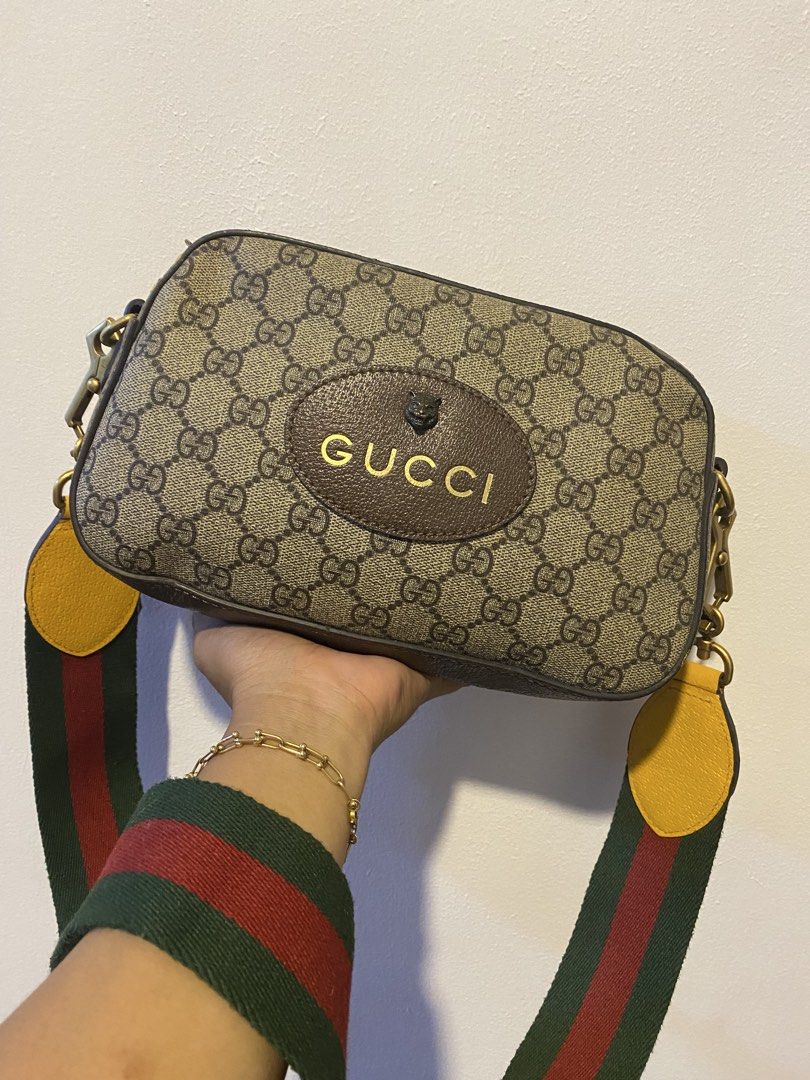 G U C C I CROSSBODYBAG (Category: Luxury Bags & Wallets) located in Manila. Submitted by laizacollections (Listing ID 1463707853, Image 2). Description: .