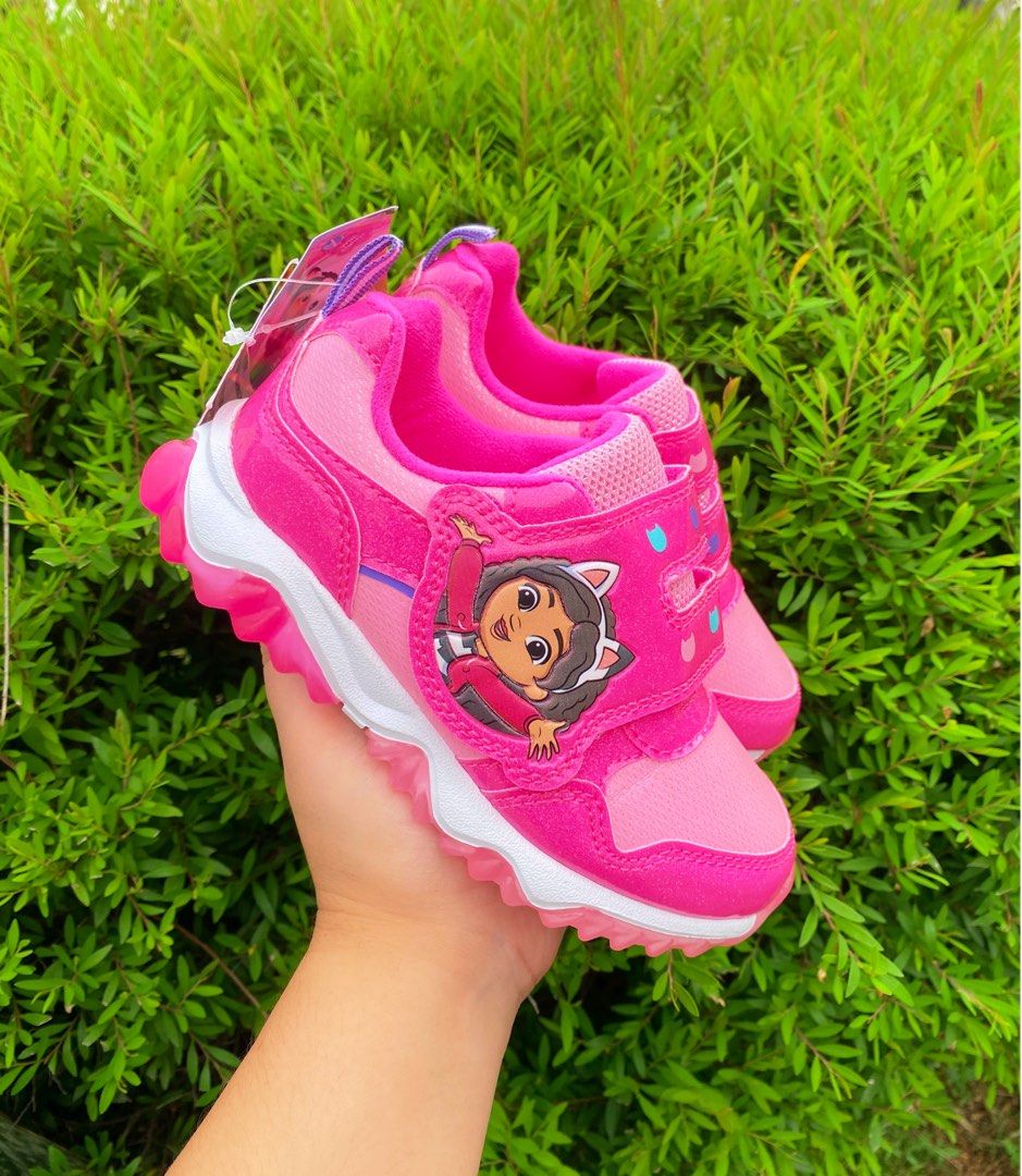 Gabby's Dollhouse IMPORTED🇺🇸 (Category: Babies & Kids Fashion) located in Mandaluyong City. Submitted by kickzforkidz (Listing ID 1463665987, Image 1). Description: Please read po. Imported items lahat ng sinesell ko, fresh from the US 🇺🇸 With tags and lights! For available sizes kindly message me here or sa page na posted ko sa photos. COD available via JNT po, next day delivery! Pwedeng mag video call sa lahat ng items ko so dont worry!.