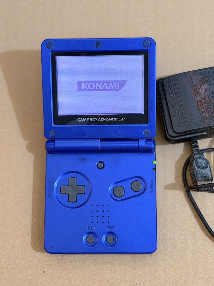Gameboy Advance SP 001 (Category: Nintendo) located in Tarlac. Submitted by arteesan (Listing ID 1463589883, Image 3). Description: GBA SP 001 Charger Original GBA game Malakas sound Maganda battery walang issues maliban sa cosmetics.