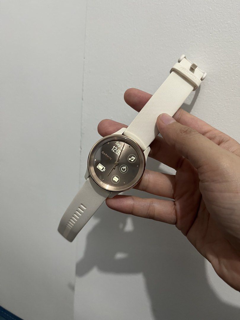 Garmin Vivomode Trend Hybrid Watch (Category: Women's Watches) located in Quezon City. Submitted by allsortsshop (Listing ID 1463618114, Image 2). Description: .