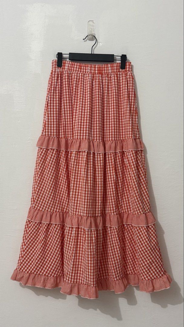 Garterized orange gingham layered long skirt (Category: Skirts) located in Cordova. Submitted by thedecluterrer (Listing ID 1463569950, Image 3). Description: Waist 26-33 Length 37.