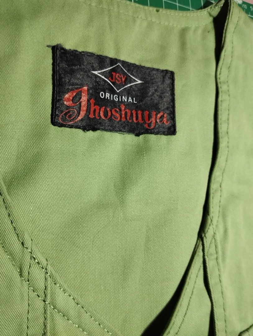 Ghoshuya Vest (Category: Vests) located in Makati City. Submitted by christhrift10 (Listing ID 1463606571, Image 2). Description: Ghoshuya Vest Best fit Medium 20x21.5 Good condition P150 Loc.Olympia, Makati Pick-up or delivery Gcash ready if J&T.