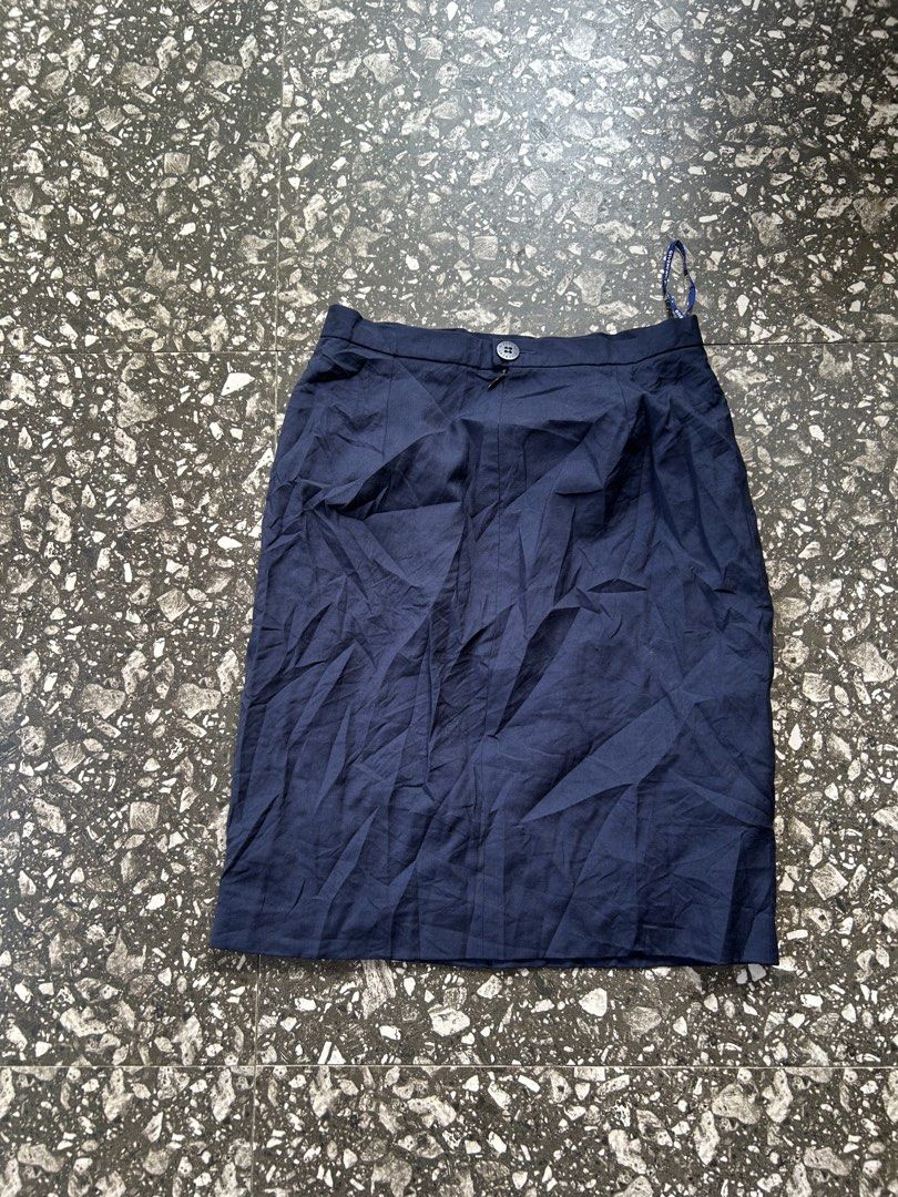 Givenchy skirt vintage (Category: Announcements) located in Caloocan City. Submitted by lux.05 (Listing ID 1463560951, Image 1). Description: Givenchy skirts Good asnew No issue Size 28-30 Authentic or best offer DM.
