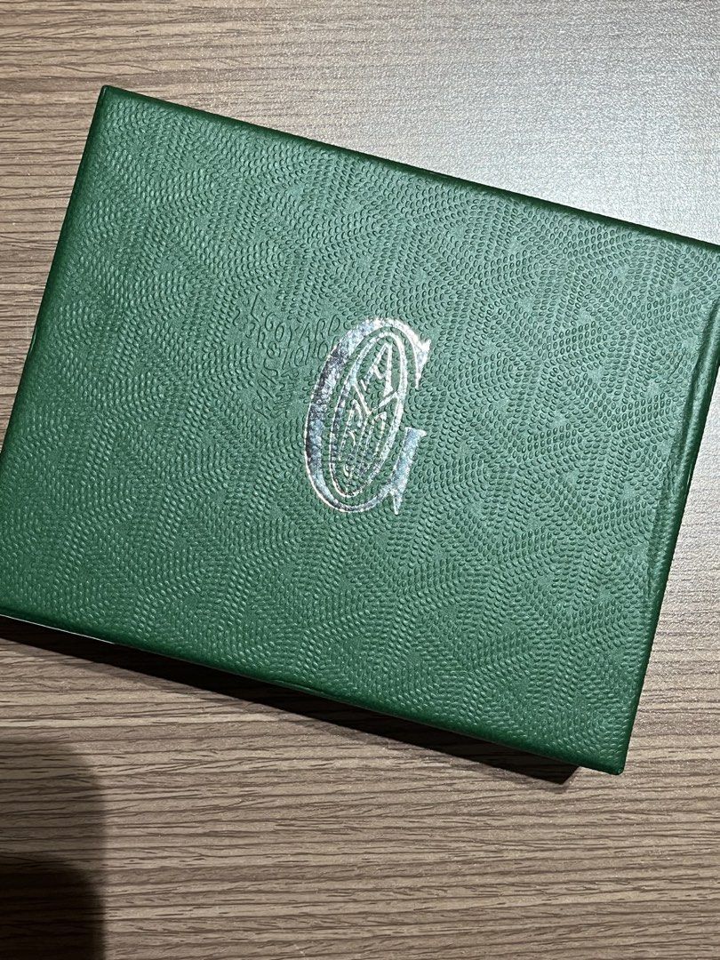 Goyard Bi-fold Wallet Brown Monogram (Category: Luxury Bags & Wallets) located in Manila. Submitted by cassies_closet_ph (Listing ID 1463664272, Image 2). Description: - Bought in Vietnam - Classic brown monogram pattern - Burgundy interior with card slots and bill compartment - Includes original box and dust cloth - Ideal for everyday use.