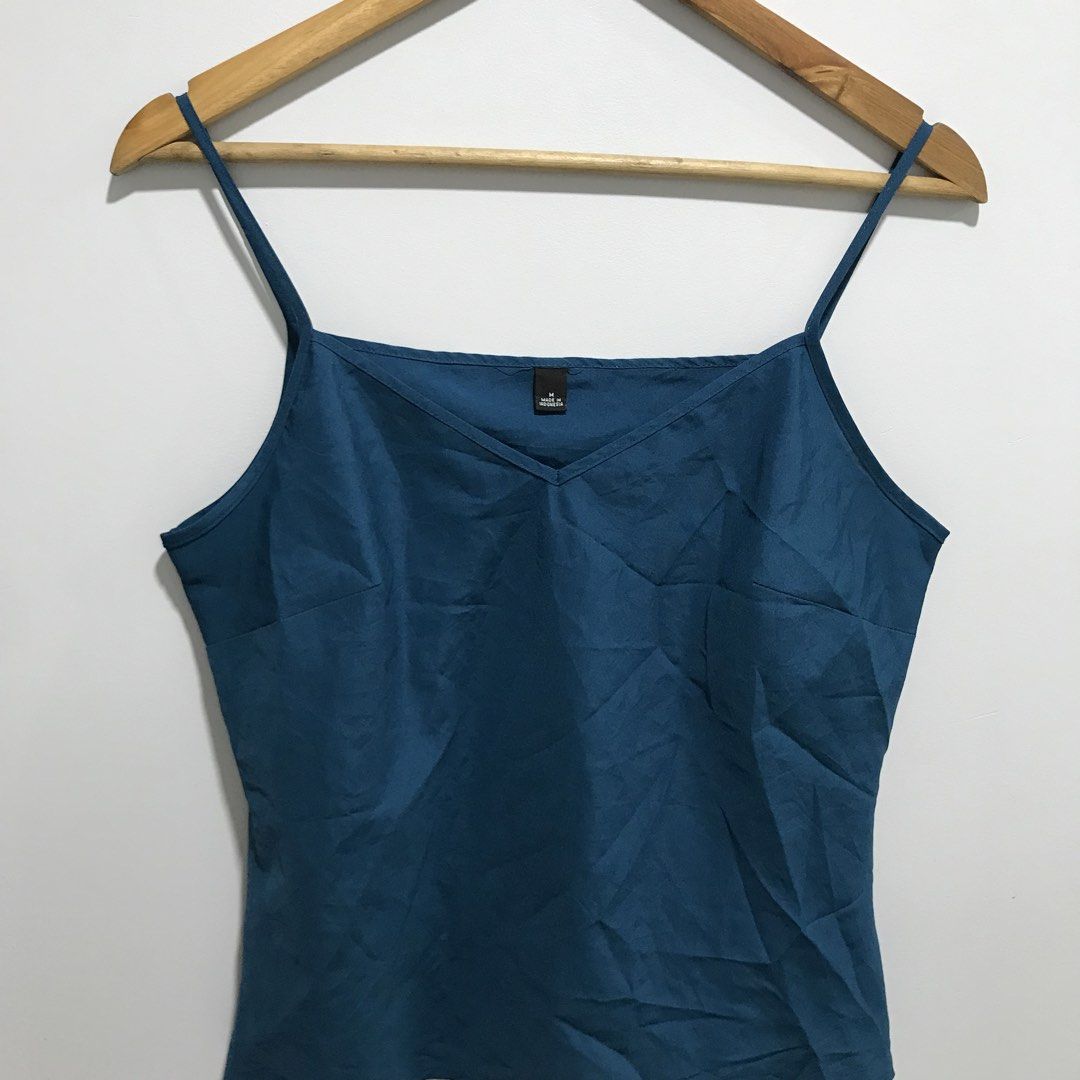 Green Sando | Sleeveless Top (Category: Sleeveless) located in Cavite. Submitted by tanya.valentin (Listing ID 1463650890, Image 2). Description: - 20x22.