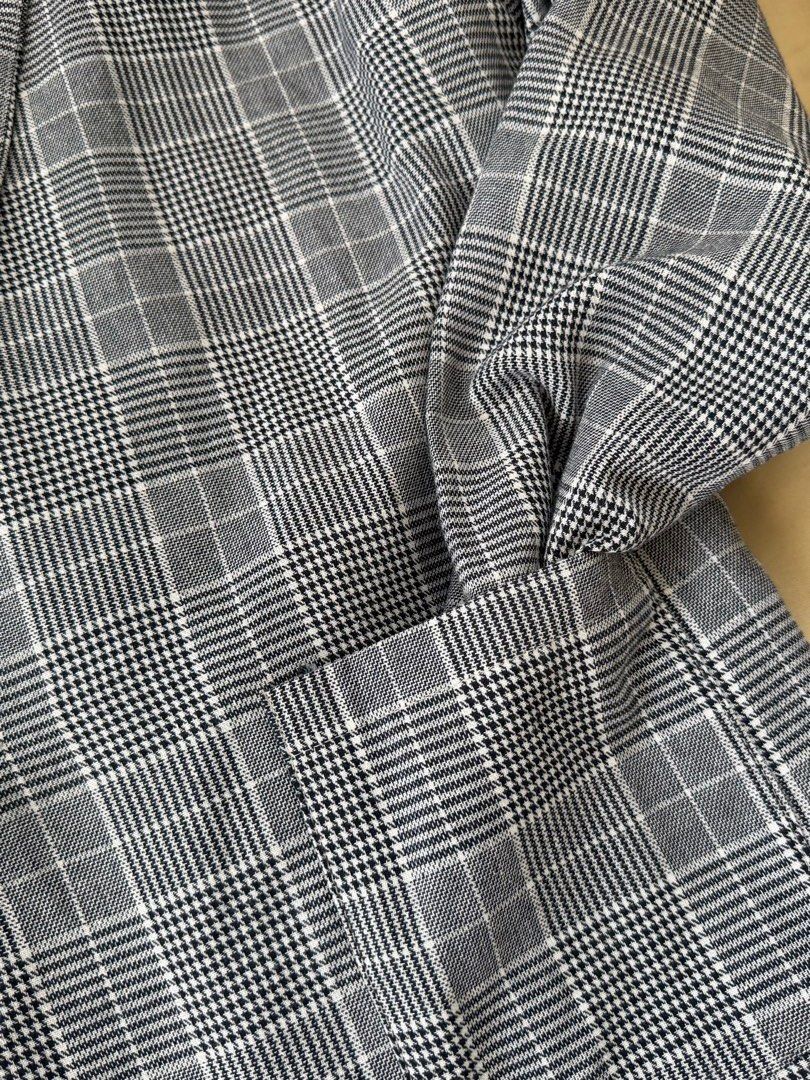 Grey Plaid Blazer (Category: Coats, Jackets and Outerwear) located in Marikina City. Submitted by sweet_lemonade (Listing ID 1463590924, Image 3). Description: - Grey and white plaid pattern - Single button closure - Two front pockets - Fully lined interior - size medium to large.