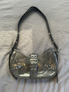 （分類：）位於 。 由 bjorklover93 提交（商品編號 1463633657，圖片 1）。簡介： 。