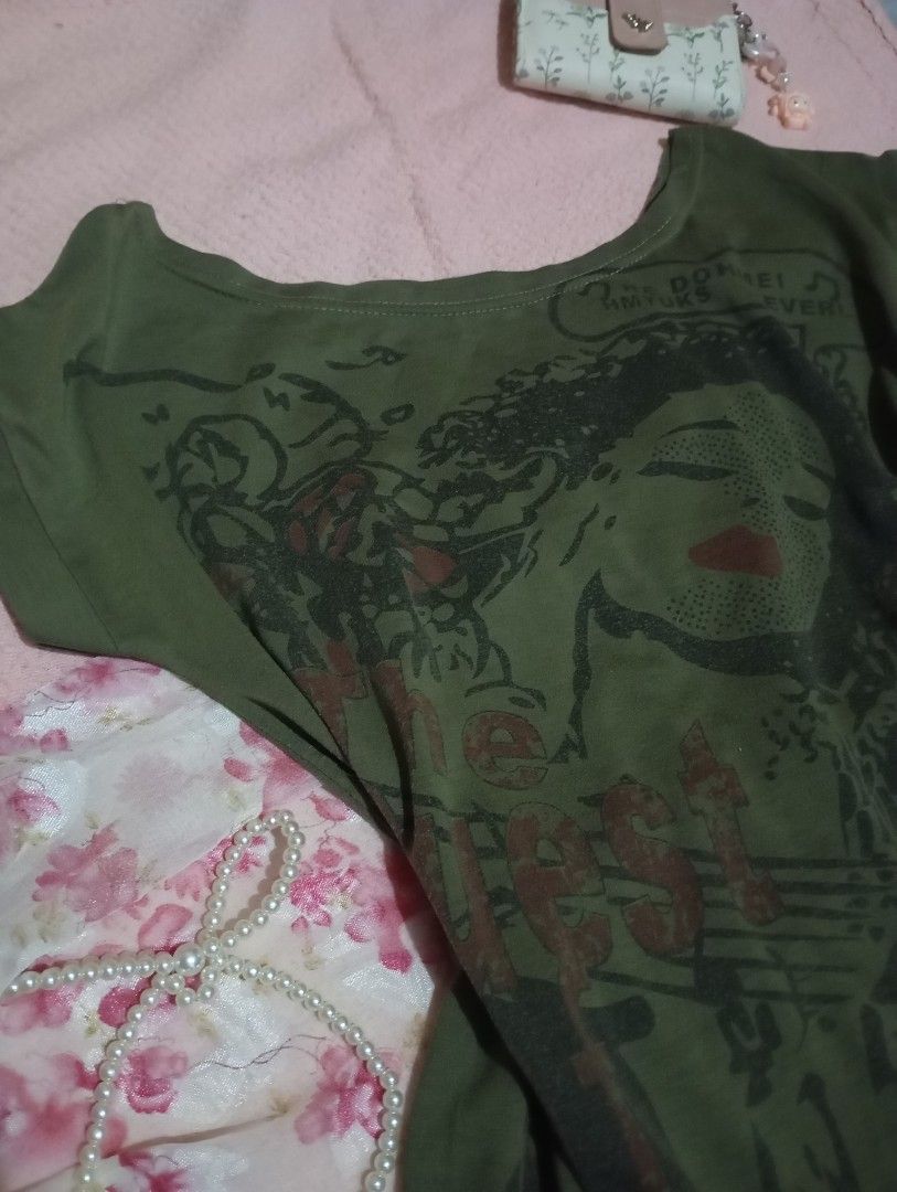 Grunge Top (Category: Blouses) located in Manila. Submitted by gelly.bean.penguin (Listing ID 1463654147, Image 2). Description: .
