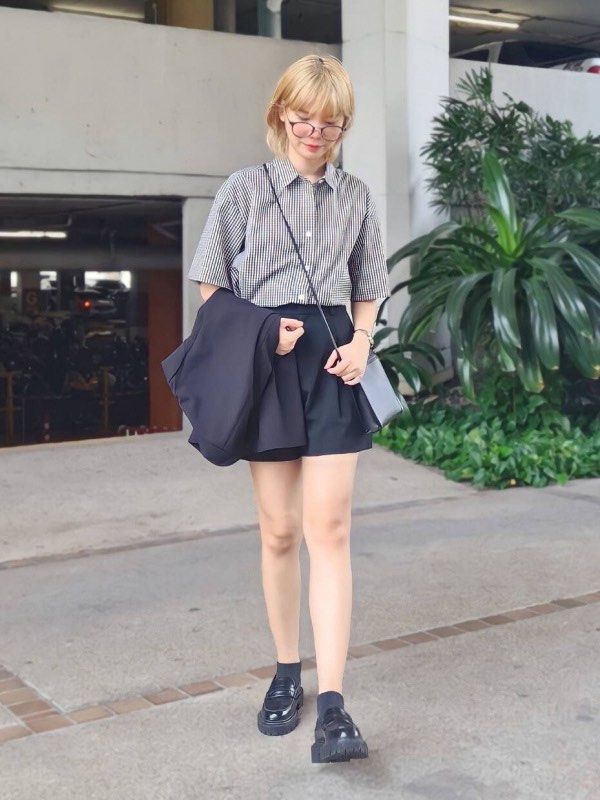 GU - High Waisted Tailored Pleated Short (Category: Shorts) located in Cavite. Submitted by hand.picked (Listing ID 1463561230, Image 2). Description: GU - High Waisted Tailored Pleated Short Size: Small 12.5” Waistline 17.5” Length 12.5” Leg Opening Condition: Like New.