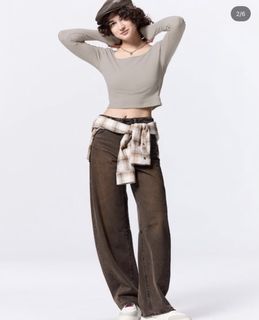 (Category: ) located in . Submitted by gshopmycloset (Listing ID 1463686222, Image 1). Description: .