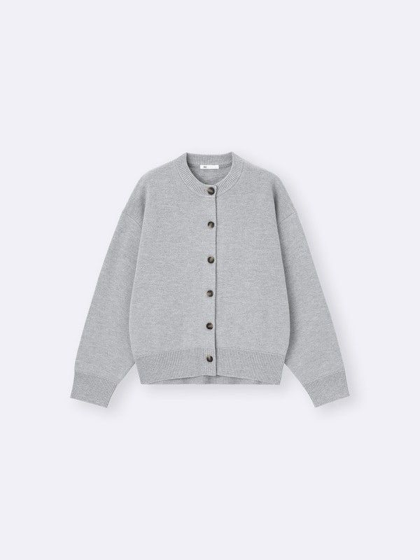 GU Cardigan (Category: Coats, Jackets and Outerwear) located in Angeles City. Submitted by miss_independent01 (Listing ID 1463693824, Image 1). Description: GU Cardigan Color: Grey Width: 21 (Large on tag) Length: 23 Sleeve: 20 Shoulder: 20.5 MOP: Gcash ✅ Mine Now, Pay Now ✅ First to Pay, Gets the Item 📍 PAMPANGA Courier: JnT 🚚🚚 PM 💌💌.