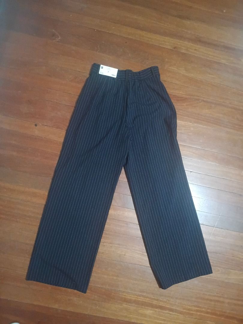 GU Pants (Category: Other Bottoms) located in Makati City. Submitted by yourstilltheoneilove (Listing ID 1463604075, Image 3). Description: .