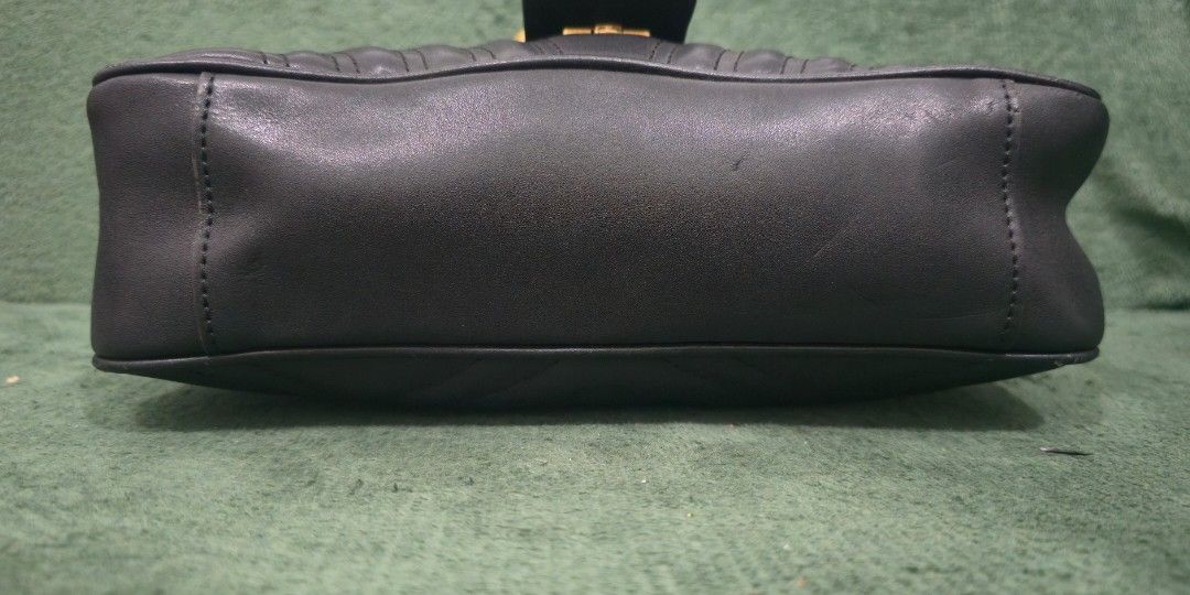 Gucci Classic GG Marmont Bag (Category: Luxury Bags & Wallets) located in Bacoor. Submitted by deux_trading_corporation (Listing ID 1463704431, Image 3). Description: 80k and above on 2ndhand market. condition: Rank AB - has normal signs of wear but no damage whatsoever. needs bags spa. payment first. you can always ask for discount/tawad but no to sobrang barat. no reservation. always check all the photos. some photo/s indicate the flaw..