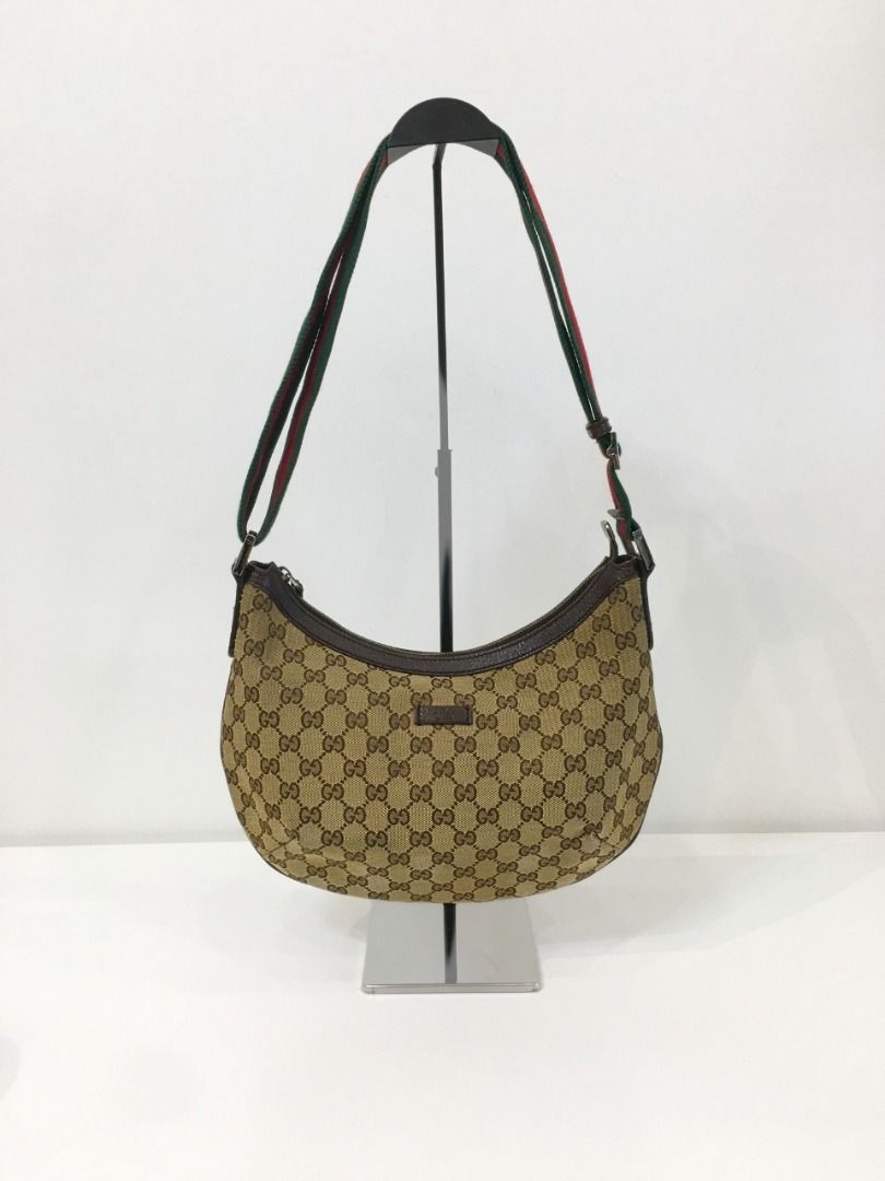 GUCCI Hobo Bag Messenger Bag (Preloved Authentic) (Category: Luxury Bags & Wallets) located in Santa Rosa. Submitted by brandieshoppe (Listing ID 1463628654, Image 2). Description: ✅ Authentic/Original Preloved ✅ From Japan Auction ✅ Money-back Guaranteed If Proven Fake ✅ Message Us For More Details ✅ Open for Layaway Disclaimer: All items sold are preloved unless otherwise stated as brand new. As pre-owned items, signs of previous use, wear, or 