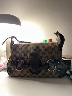 (Category: ) located in . Submitted by unicahija.boutique (Listing ID 1463679635, Image 1). Description: .