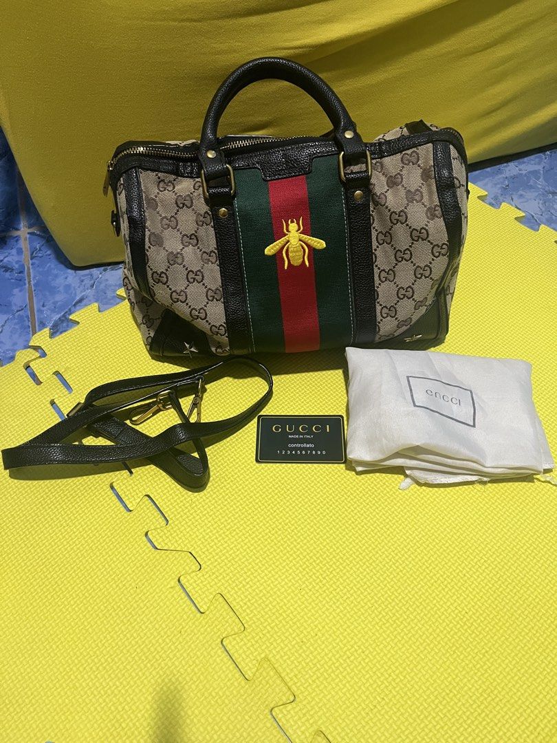 Gucci two way hand bag (Category: Cross-body Bags) located in Paranaque City. Submitted by lcristobal (Listing ID 1463667172, Image 1). Description: no issue kept in the closet for a while decluttering width 30 cm height 22cm .