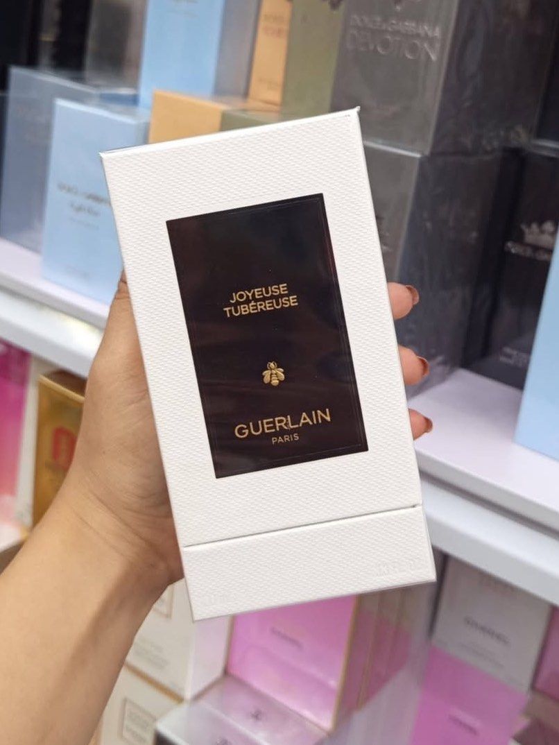 GUERLAIN JOYEUSE TUBEREUSE | PREMIUM QUALITY (Category: Fragrance & Deodorants) located in Quezon City. Submitted by embere_shop (Listing ID 1463739426, Image 1). Description: 📌Please read the last image carefully - all details are already provided. ❗️Offers below the regular price will no longer be entertained. Thank you for understanding. 💰 Mode of Payment (MOP): GCash 📦 Mode of Delivery (MOD): • Lalamove (Same-day delivery) • J&T Express (1