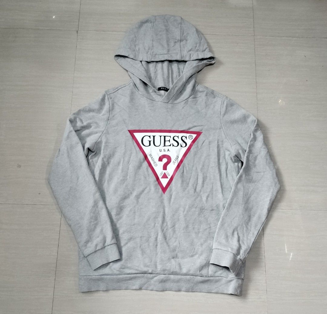 GUESS CLASSIC LOGO HOODIE (Category: Others Tops) located in Sariaya. Submitted by social_animalz (Listing ID 1463634220, Image 1). Description: 20 x 26 missing draw string shipping fee is not included.