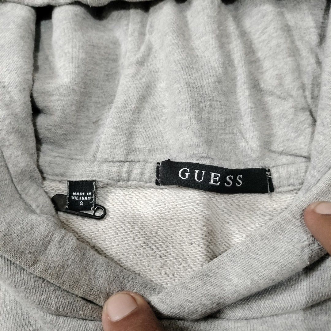 GUESS CLASSIC LOGO HOODIE (Category: Others Tops) located in Sariaya. Submitted by social_animalz (Listing ID 1463634220, Image 2). Description: 20 x 26 missing draw string shipping fee is not included.