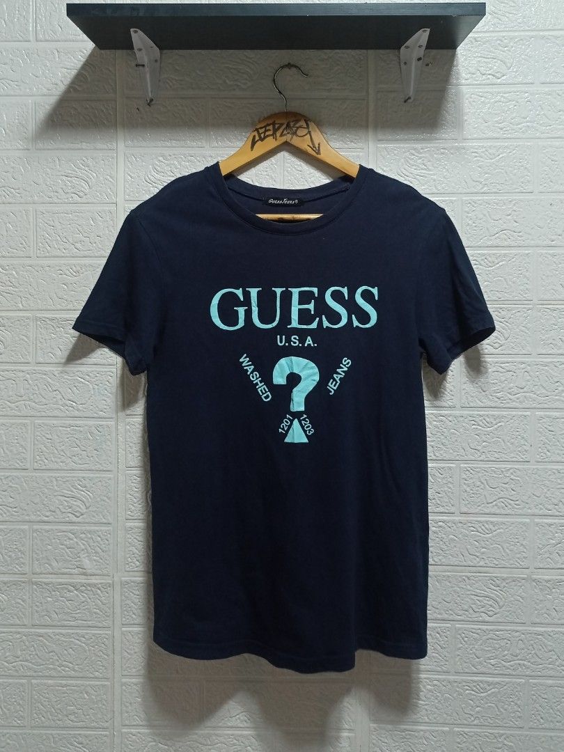 Guess Shirt (Category: Shirts) located in Danao, Cebu. Submitted by 6000thrifts.ph (Listing ID 1463581216, Image 1). Description: Pm for the price 📥 Guess Shirt Aspack (Women) Size Small Length 25 Width 17 Good Excellent Condition No issue/ Color rate 9/10.