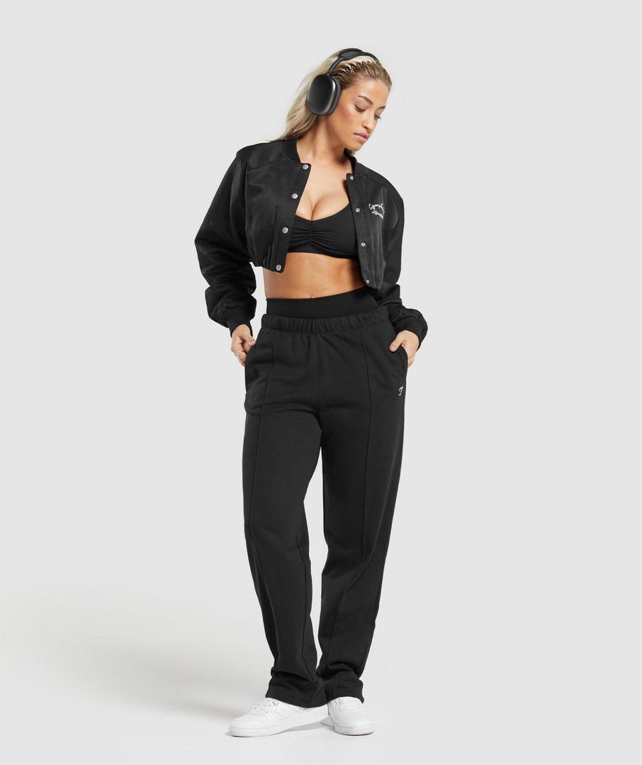 GYMSHARK - LIFTING STRAIGHT LEG JOGGER (Category: Other Bottoms) located in General Mariano Alvarez. Submitted by manosegunda4117 (Listing ID 1463675702, Image 1). Description: GYMSHARK - LIFTING STRAIGHT LEG JOGGER Brand New with Hang Tag Large Waistline - 30 in (stretchable) Length - 45 Opening - 8.5 *Minimal pinhole at the back Price : PHP 1,000 + shipping fee 📍GMA, Cavite.