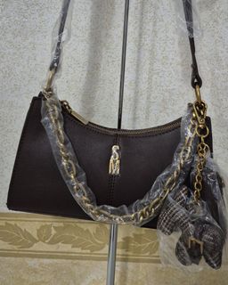 (Category: ) located in . Submitted by dailyhappyfinds (Listing ID 1463583826, Image 1). Description: .