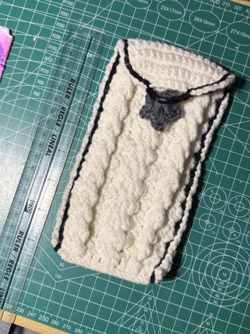 handmade crochet (Category: Purses & Pouches) located in Baguio. Submitted by nothingphil (Listing ID 1463721896, Image 1). Description: - can be used as a pencil or eyeglass case - handmade by me - name your price rfs: decluttering .