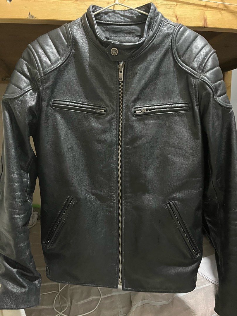 Hard Leather Jacket, Location Pasay City (Category: Looking For) located in Manila. Submitted by silverhorse.2f7118 (Listing ID 1463630301, Image 1). Description: .
