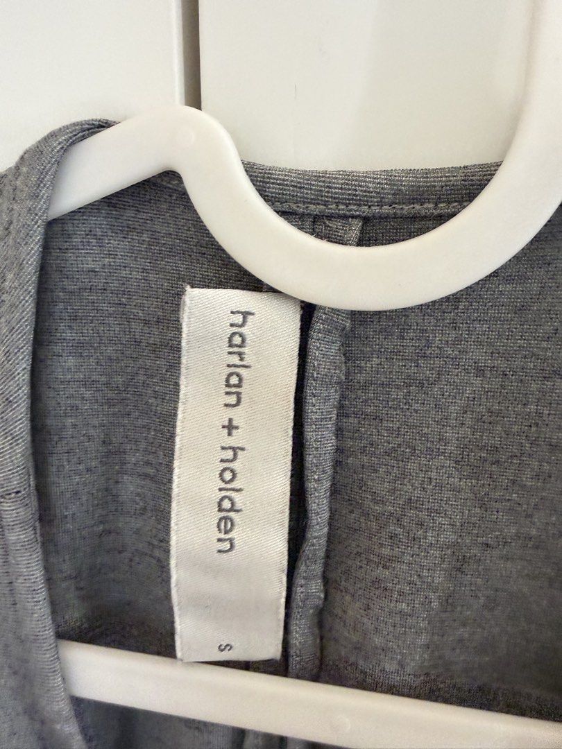 Harlan holden top (Category: Sleeveless) located in Quezon City. Submitted by destashingmycloset (Listing ID 1463688079, Image 2). Description: .