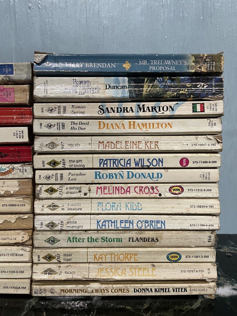 Harlequin Presents Lots (Category: Everything Else Others) located in La Trinidad. Submitted by ukaynirey (Listing ID 1463593445, Image 3). Description: Take all bundle. Some books are lightly used/ Like new..