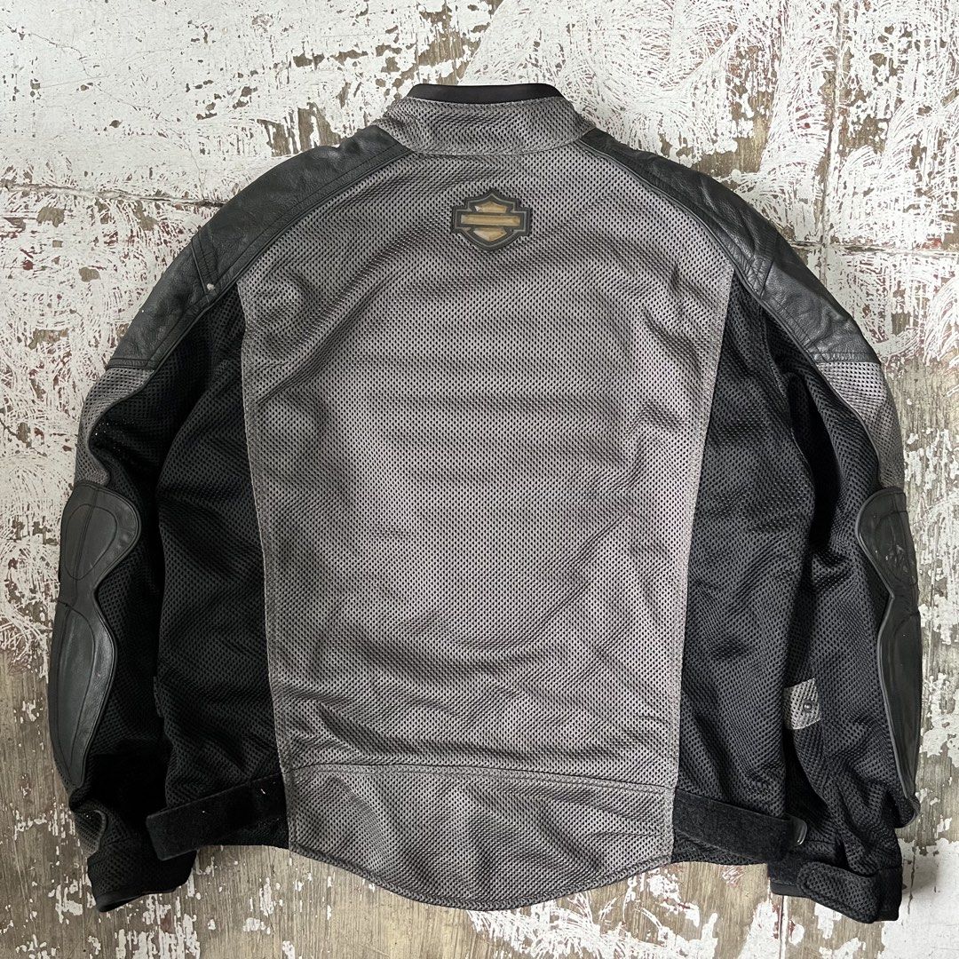 HARLEY MESH RACING JACKETS✨ (Category: Coats, Jackets and Outerwear) located in Iloilo. Submitted by anonymous_ph (Listing ID 1463626116, Image 2). Description: HARLEY MESH RACING JACKETS✨ LARGE SHOULDER-19 WIDTH P-P 26 L- 25 BACK -27 HEM- 23 SLEEVE LENGTH FRM AMRPIT-20.5 CR:9.5/10 EXCELLENT DM IF INTERESTED 📩 .