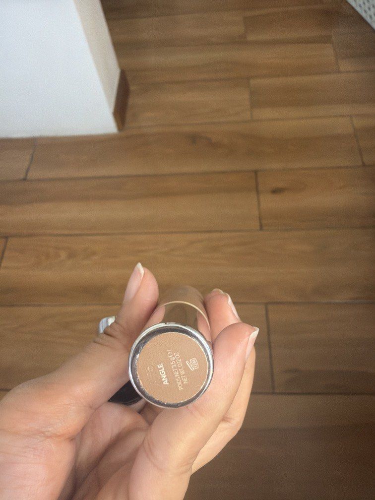 Haus labs contour stick (Category: Makeup) located in Quezon City. Submitted by destashingmycloset (Listing ID 1463577770, Image 2). Description: .