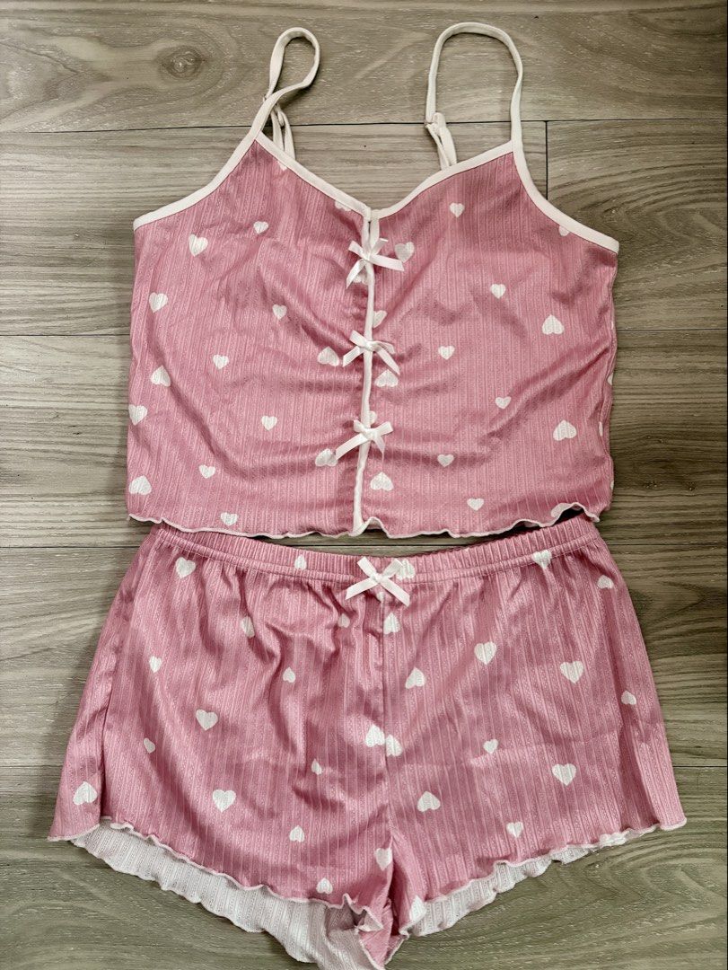 Heart Print Pajama Set - Pink & White (Category: Others Tops) located in Agdangan. Submitted by ririi_cat (Listing ID 1463621894, Image 2). Description: - size small , adjustable straps - used once, good as new - take all 📍Dasmariñas Cavite Can ship via j&t or lalamove.