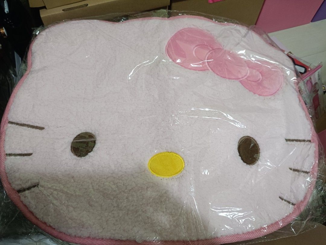 Hello Kitty Bundle: Clock, Tumbler, Dustpan Set & More! (Category: Character Goods) located in Imus. Submitted by mrpp03 (Listing ID 1463707444, Image 3). Description: - Adorable pink Kitty bundle! - Includes: 10" wall clock (quiet sweep), 400ml tumbler with handle, soft doormat, dustpan & brush set, tissue box cover, and baby wipes. - All items feature cute Hello Kitty designs. - Perfect gift for any Hello Kitty enthusiast! PLEASE SEE LAST PICTU