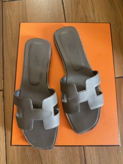 (Category: ) located in . Submitted by destashingmycloset (Listing ID 1463584396, Image 1). Description: .