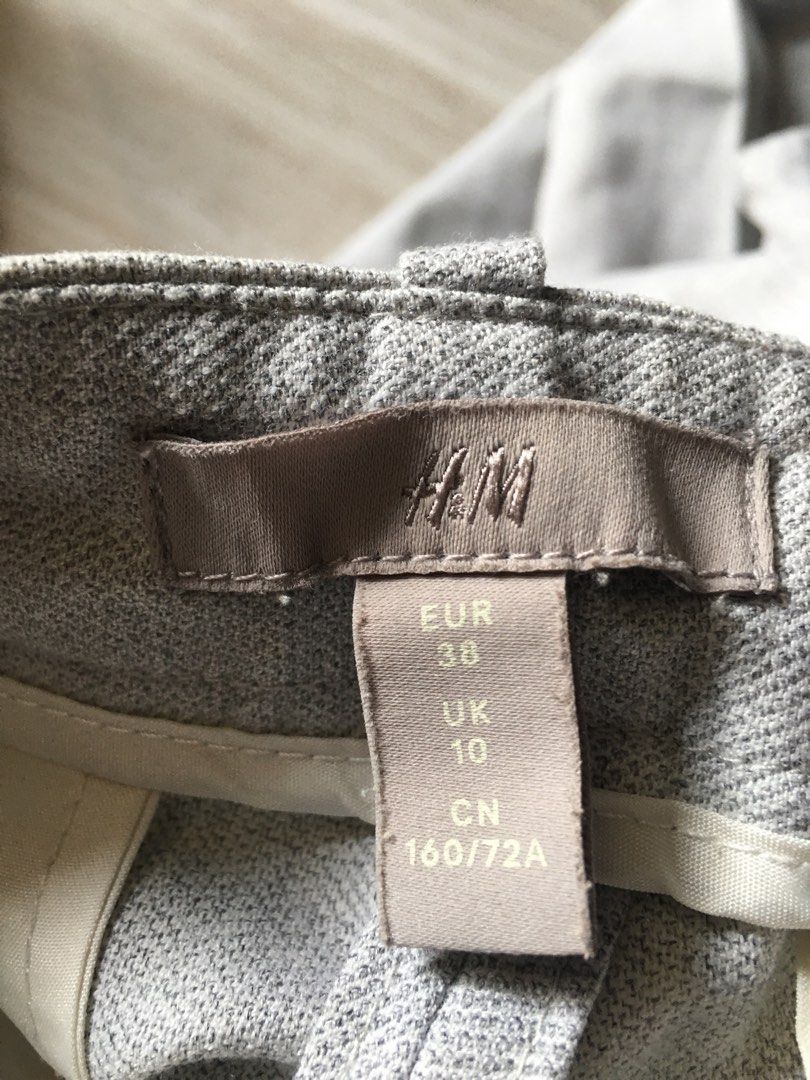 h&m ankle pants (Category: Other Bottoms) located in Marilao. Submitted by joelheather02 (Listing ID 1463643355, Image 2). Description: .