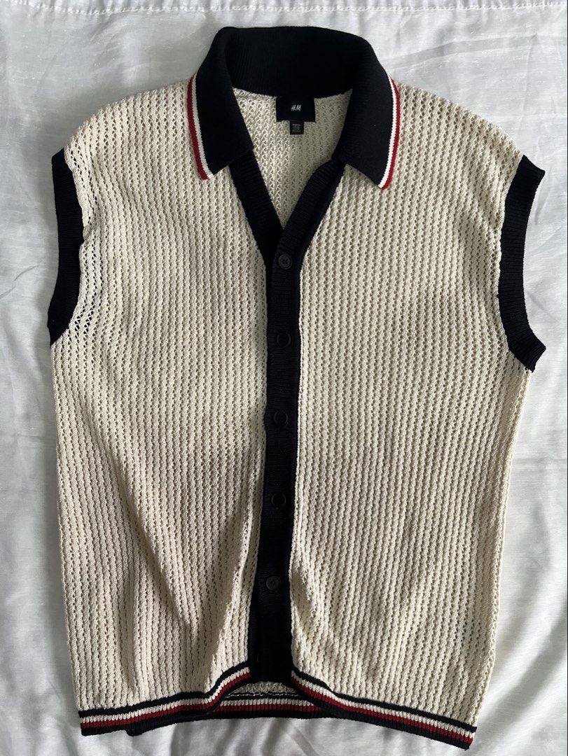 H&M Black/Beige Knit Vest (Category: Coats, Jackets and Outerwear) located in Marikina City. Submitted by thrift_archives (Listing ID 1463568634, Image 3). Description: Never used, washed it lang XS on tag SRP: Php 1790 Message me for measurements!.