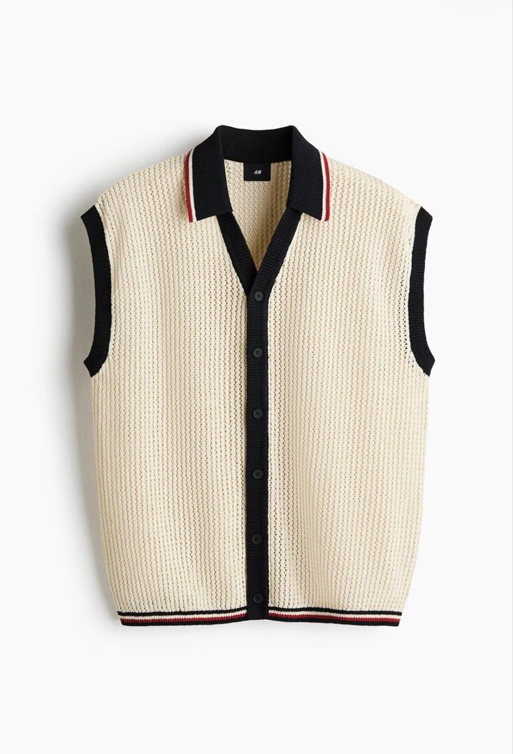H&M Black/Beige Knit Vest (Category: Coats, Jackets and Outerwear) located in Marikina City. Submitted by thrift_archives (Listing ID 1463568634, Image 1). Description: Never used, washed it lang XS on tag SRP: Php 1790 Message me for measurements!.