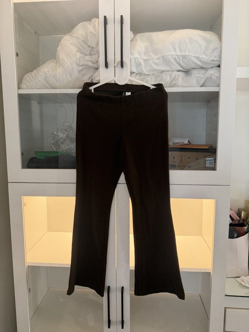 H&m pants (Category: Other Bottoms) located in Quezon City. Submitted by destashingmycloset (Listing ID 1463694654, Image 1). Description: .