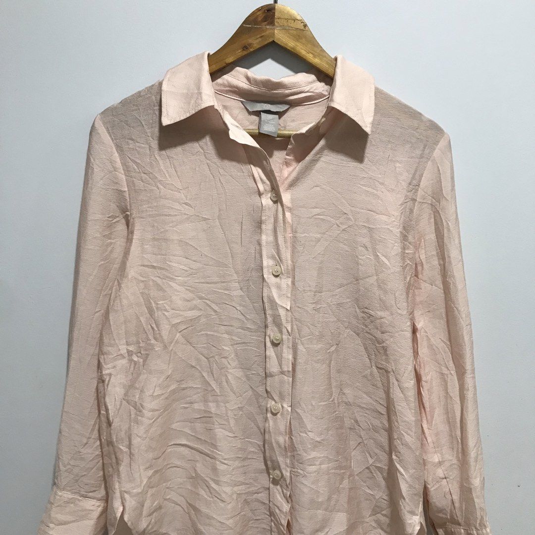 H&M Peach Button Down Longsleeve Polo (Category: Longsleeves) located in Cavite. Submitted by tanya.valentin (Listing ID 1463715280, Image 2). Description: -21x29.