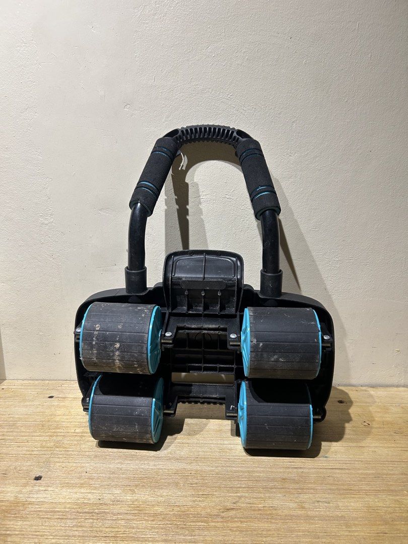 HOME WORKOUT EQUIPMENTS (Category: Health Monitors & Weighing Scales) located in Manila. Submitted by althea.escalante (Listing ID 1463711227, Image 3). Description: For take all 1,000 RFS: isang beses lang ginamit na feeling kayang mag commit mag workout😂 Nakatambak lang here kain ng space need to declutter na to give more space sa home namin Lilinisin namin before i ship😊 📍Manila.