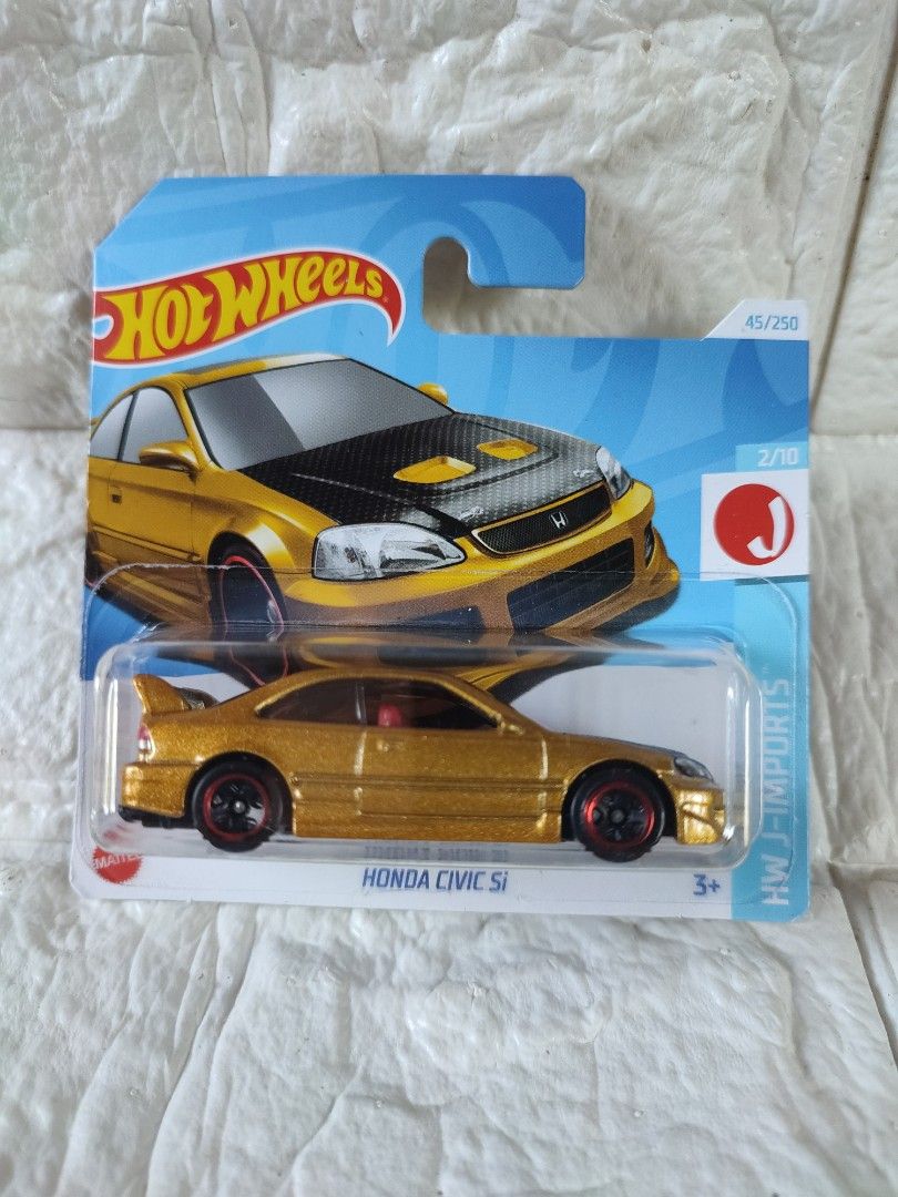 Honda civic si gold hotwheels (Category: Vehicle & Diecast Models) located in Narvacan. Submitted by jigger85 (Listing ID 1463571610, Image 1). Description: shortcard bought in United Kingdom location : ilocos sur can ship thru JNT/LBC.