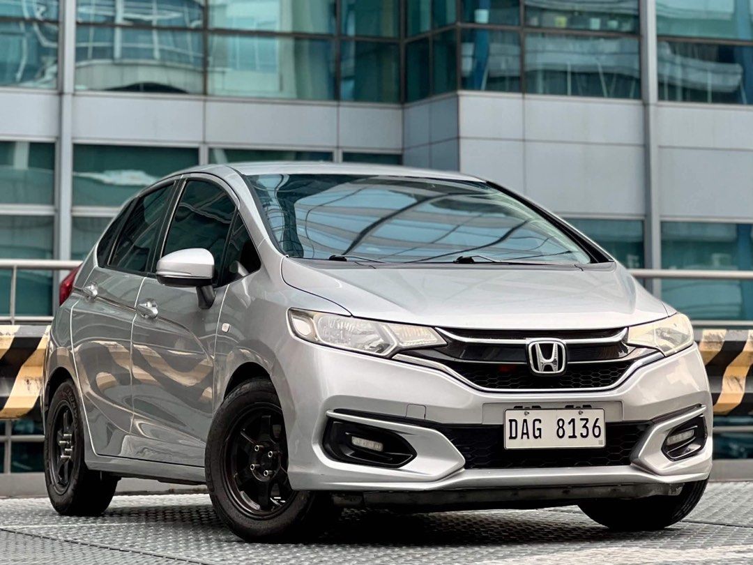 Honda Jazz Navi‼️🔥 Auto (Category: Used Cars) located in Makati City. Submitted by maby_latido05 (Listing ID 1463703678, Image 2). Description: 2018 Honda Jazz XV Navi 1.5 Gas AT‼️🔥 30%DP - 131,000 Php 2yrs - Php 29,000 3yrs - Php 21,000 4yrs - Php 17,000 Chattel and Insurance Included 💯FREE Transfer of Ownership 💯FREE Detailing 💯FREE Bank Processing 💯 Legit Mileage ✅ No Mileage Tampering Guaranteed! ✅ Free OBD Scanning! Push Start Automati
