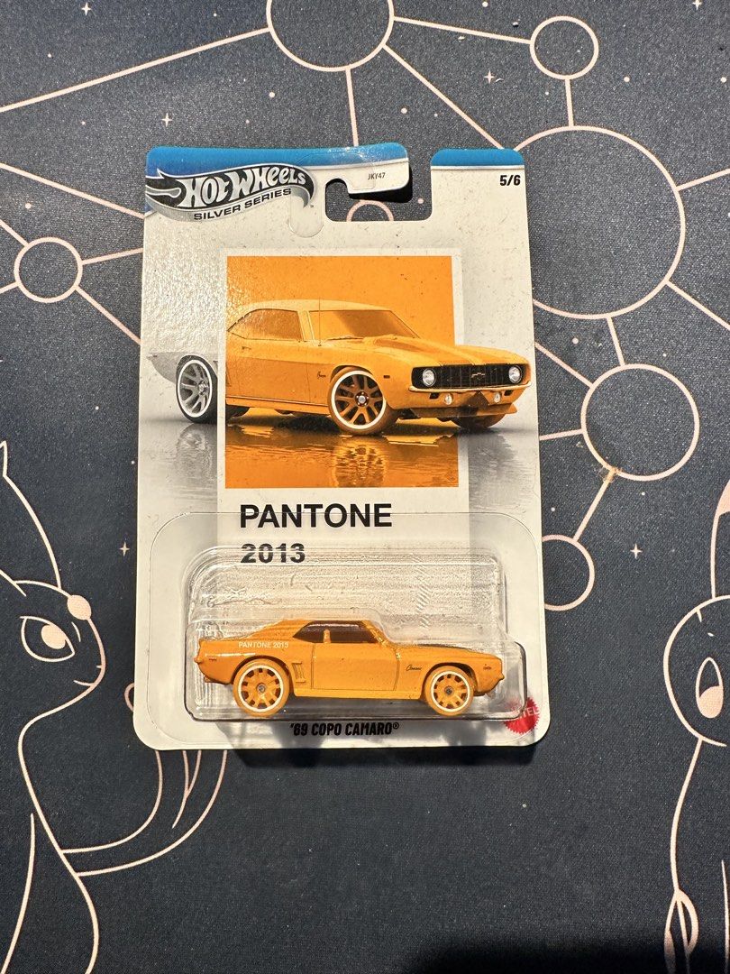Hot Wheels Silver Series Pantone 021 & 2013 (Category: Vehicle & Diecast Models) located in Valenzuela. Submitted by mclovin.0819 (Listing ID 1463716328, Image 1). Description: Hot Wheels Silver Series Pantone 021 & 2013 set 500.