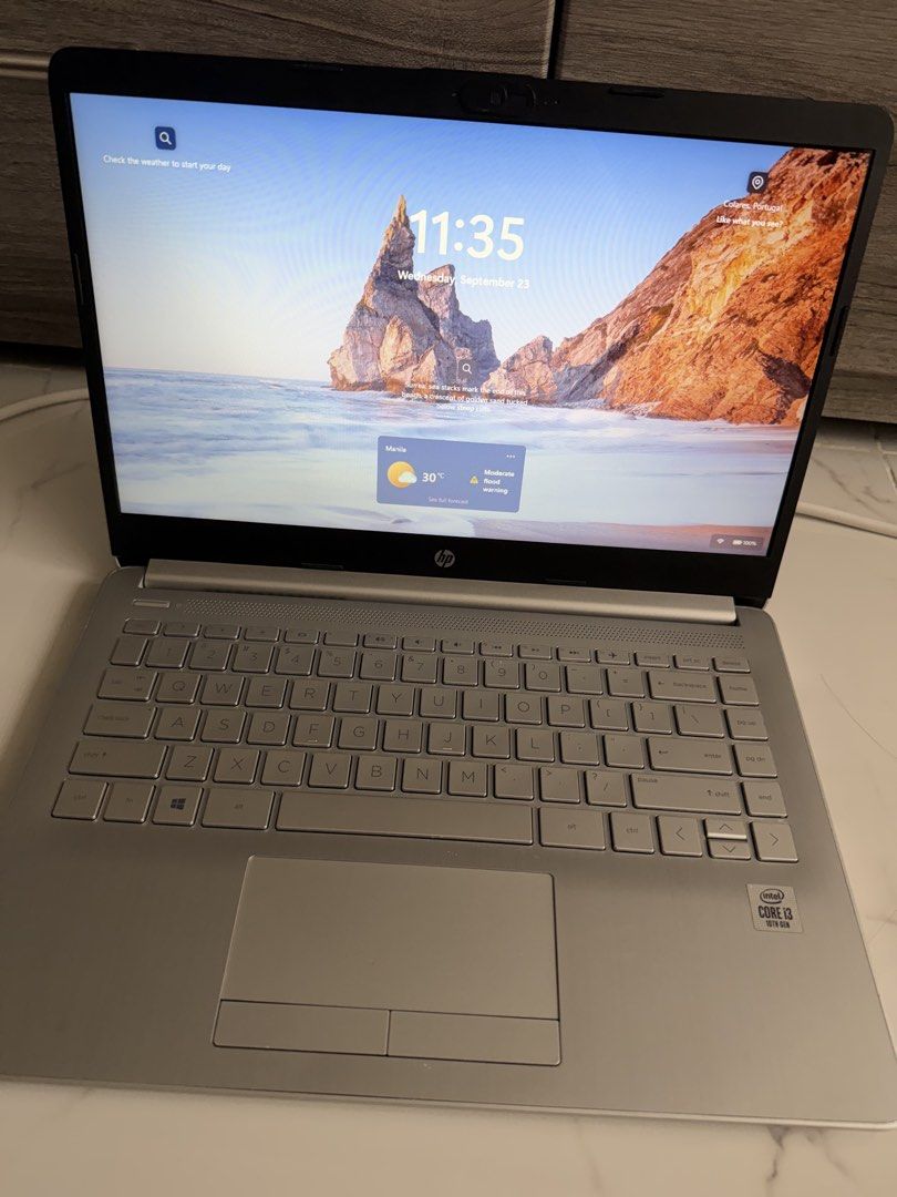 HP Laptop Intel Core i3 (Category: Laptops & Notebooks) located in Angeles City. Submitted by jpcrg (Listing ID 1463595907, Image 1). Description: - HP Laptop - Sleek Silver Design - Intel Core i3 Processor - Ideal for everyday tasks and browsing - Clear screen - Responsive keyboard - Ready for a new owner.
