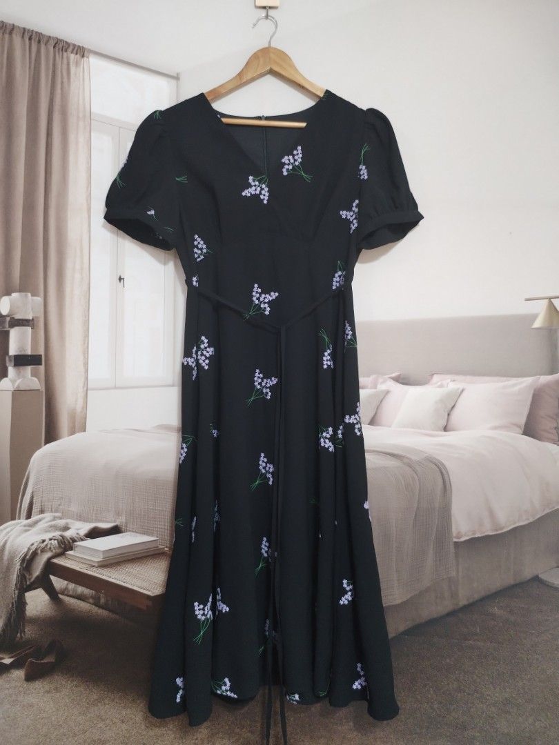 Hq belted dress (Category: Dresses) located in Lucena. Submitted by styleddsc (Listing ID 1463634412, Image 2). Description: .