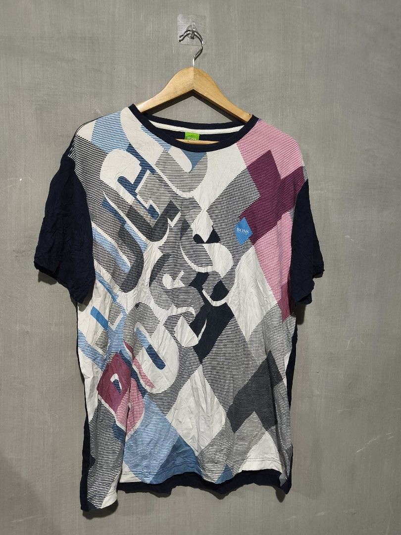 HUGO BOSS (Category: Tshirts & Polo Shirts ) located in Pandi. Submitted by rhaine.2zz (Listing ID 1463705422, Image 1). Description: HUGO BOSS EXCELLENT CONDITION NO ISSUE NEED WASH ONLY 22 WIDTH 28 LENGTH 9/10 COLOR RATE OR BETTER 📩📩📩.