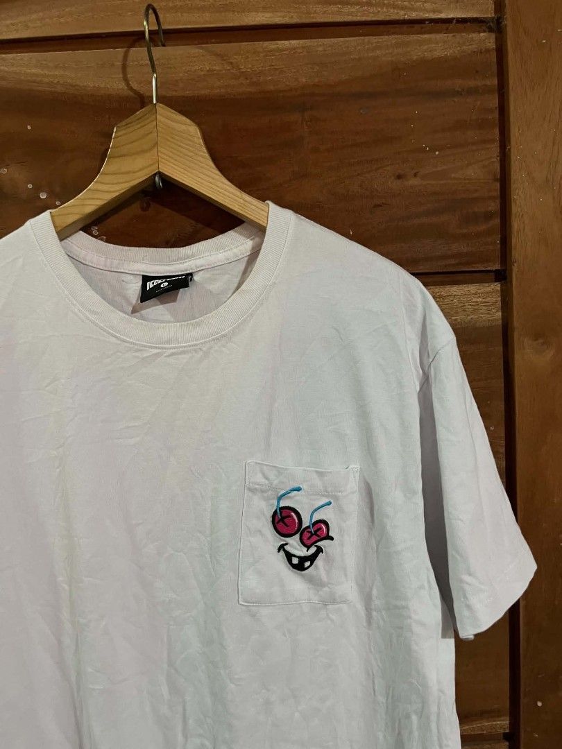 ICECREAM POCKET TEE (Category: Activewear) located in Tagum. Submitted by danelle_closet1106 (Listing ID 1463649176, Image 2). Description: EXCELLENT SIZE:LARGE NEED WASH ONLY.