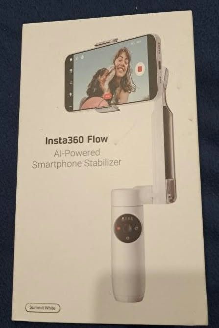 Insta360 Flow AI-Powered Smartphone Gimbal Stabilizer Summit White (Category: Gimbals & Stabilizers ) located in Cavite. Submitted by quickmoon_381624 (Listing ID 1463641501, Image 3). Description: - Insta360 Flow AI Smartphone Stabilizer in Summit White - 3-axis stabilization for super smooth footage - Deep Track 3.0 AI tracking keeps your subject in focus - 1-Step Rapid Deploy for quick setup - Foldable and magnetic design for ultimate portabil
