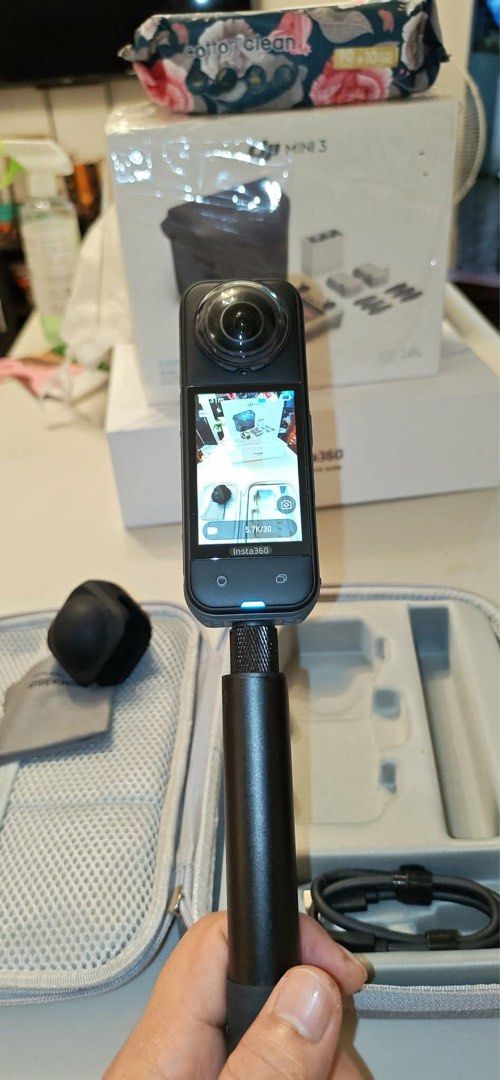 Insta360 X5 Essentials Bundle + Accessories (Category: Cameras) located in Rodriguez. Submitted by bmade08 (Listing ID 1463686518, Image 2). Description: 📷 FOR SALE: Insta360 X5 8K 360° Action Camera Essentials Bundle + Accessories + 128GB SD Card 💰 ₱30,000 Purchased: December 2025 Condition: ⭐ Hardly used / Very good condition Original box and accessories included 🎥 Camera Specs • 8K 360° video @ 30fps • 72MP 360° photos • Dual 1/1.28” sensor